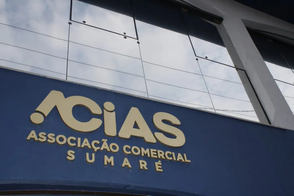 FACHADA 1