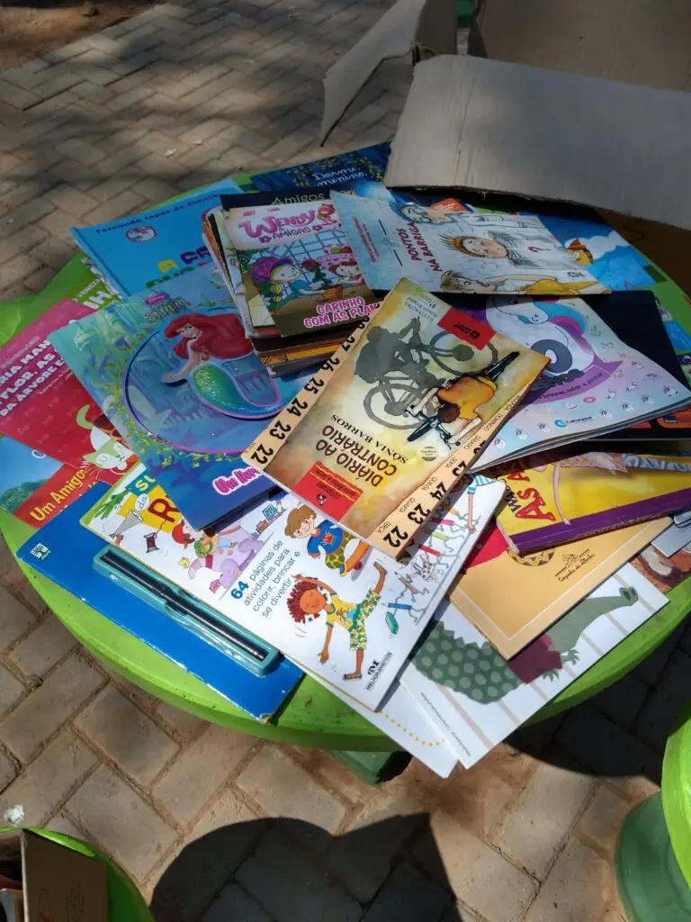 Feira Livros Bosque Manoel Jorge 2021-09-04 (4)