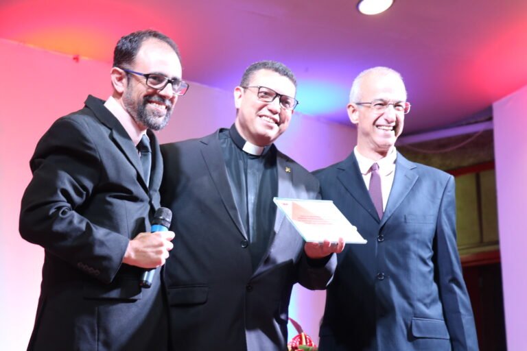 Foto Premio Escola Pioneira Instituto 3M