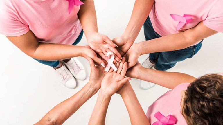 2018-ivoc-outubro-rosa-cancer-mama-212563678-andrewlozovyi-outubro-1000x563