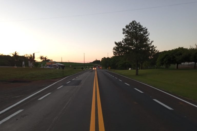 pr-182_trecho_1_6_PR-182, entre Ampére e Francisco Beltrão, recebe nova sinalização rodoviária_DER PR