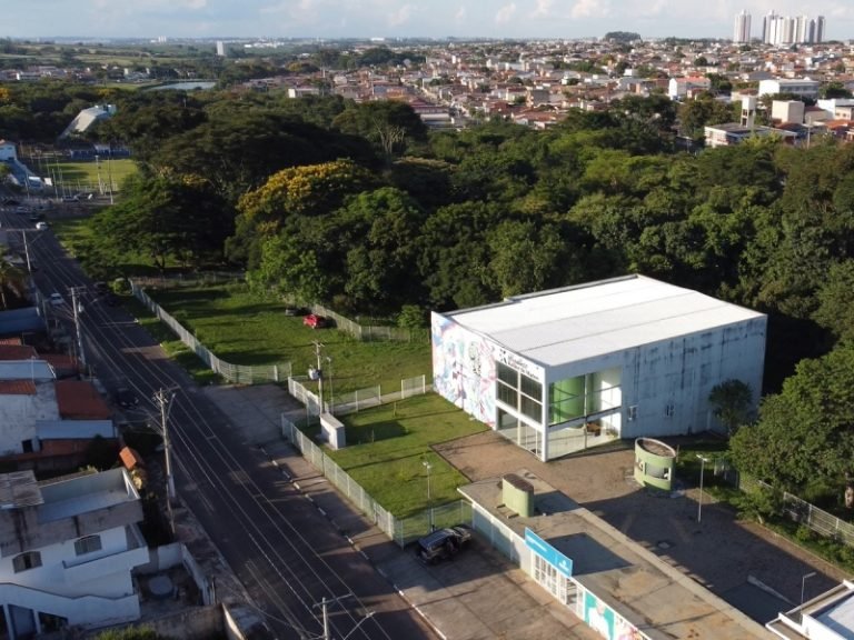 67fb3772d09faaee65185a2152929520_L