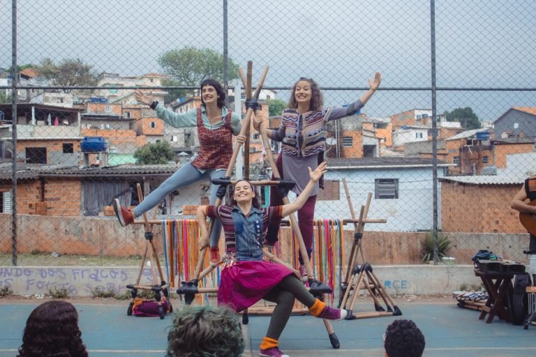 Pro mundo virar - Foto de Fernanda Borges (2)