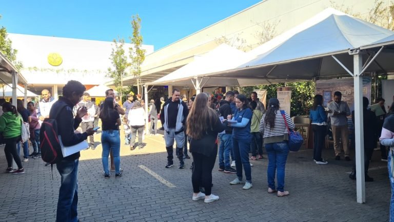 Feirão de Empregos (2)