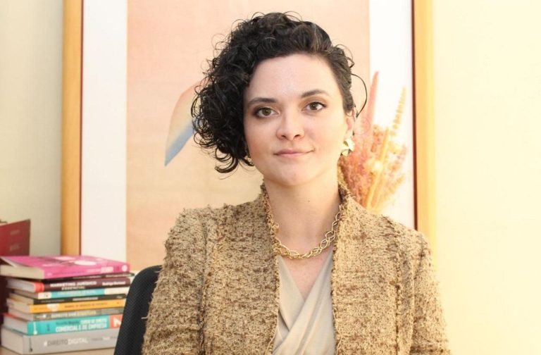 1606__ClaraTCorrea_Divulgacao_Roncon&GracaCom.