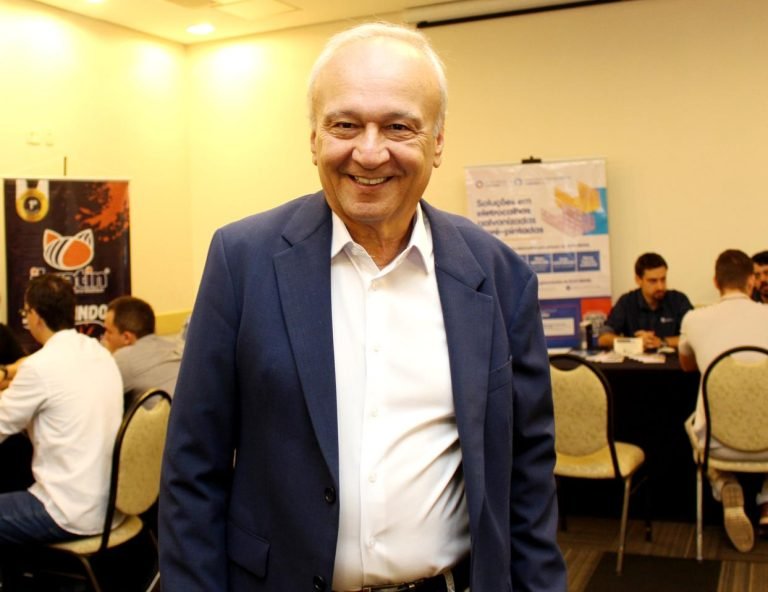 1863_Marcio Benvenutti_ConjunturaEconomica_Credito Roncon&Graça Com