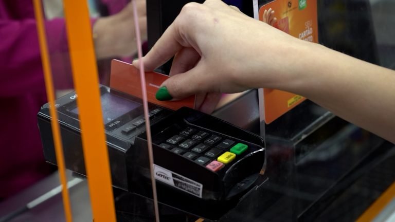 Economizando com a Família 1