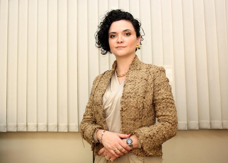 1599_ClaraToledoCorrea_Credito_Roncon&Graca Com