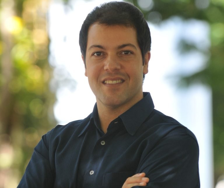 Sandro Arquejada (2)