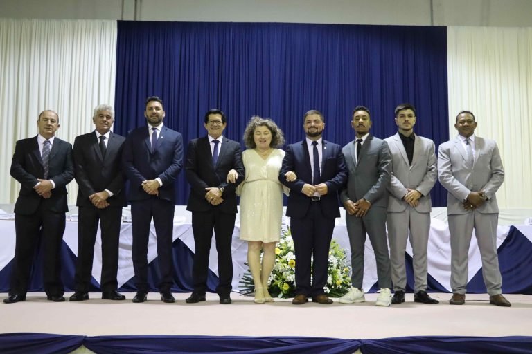 Vereadores empossados