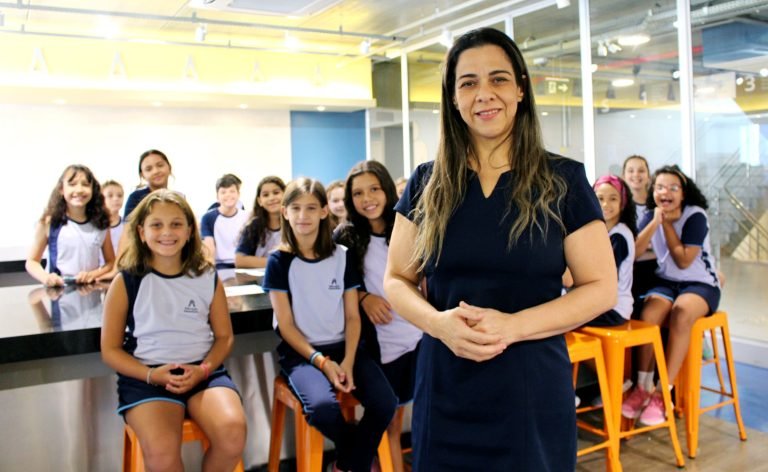 3092_Diretora-RobertaGuimaraes_Col-AdventistaTaquaral_Credito Roncon&GracaCom