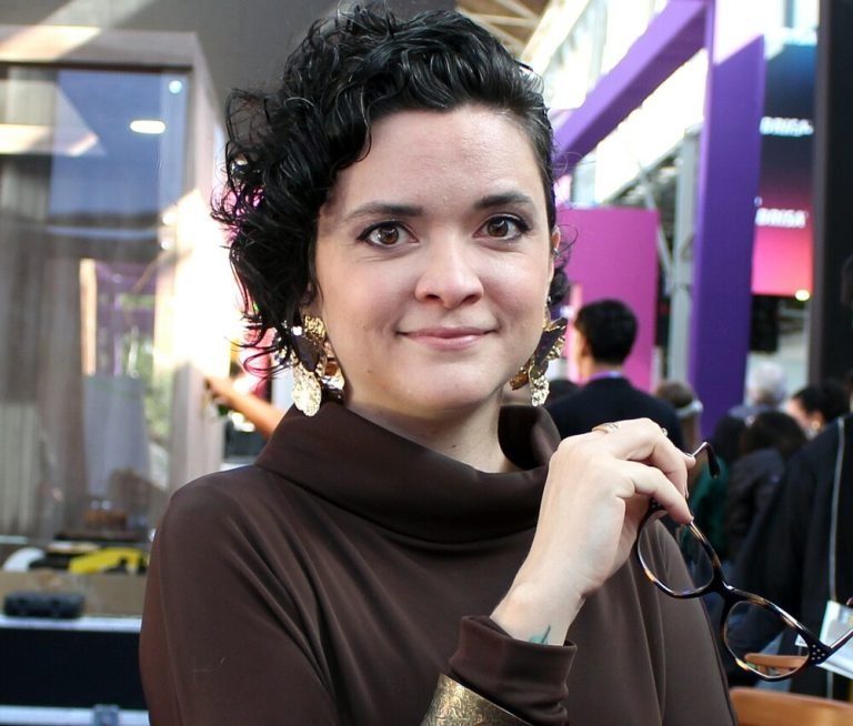 3948_ClaraTCorrea_Credito_RonconGracaCom (1) (1)