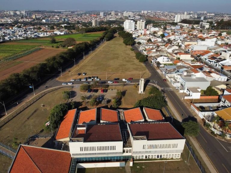 14-08-2025 OBRA PRAÇA FIRENZE (1)