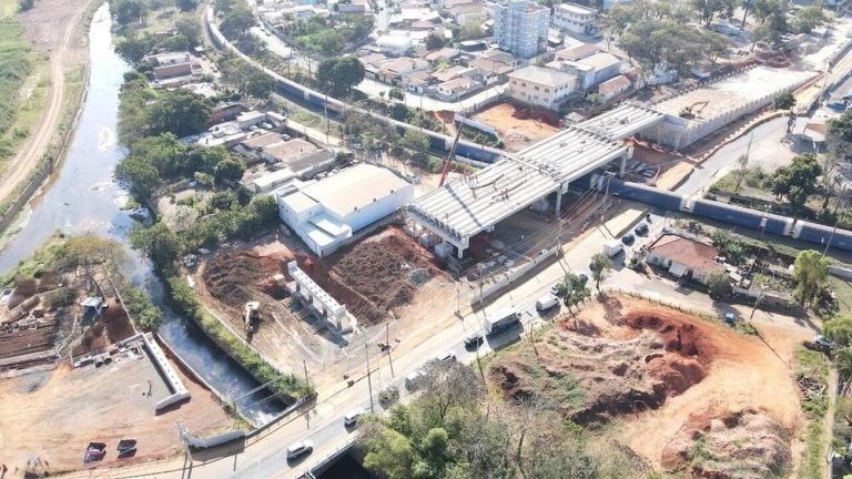 25-08-2025 IÇAMENTO VIGAS VIADUTO RUMO VILA REAL FOTO 2 (1)