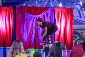 Cia Salto Alto - Foto de Mandril Grafía (instagram @mandrilgrafia) (2)