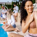 Guia do Verão: principais recomendações de saúde para aproveitar praia, piscina e festas