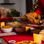 Entre festas, ceias e brindes de fim de ano, saúde bucal também precisa de atenção