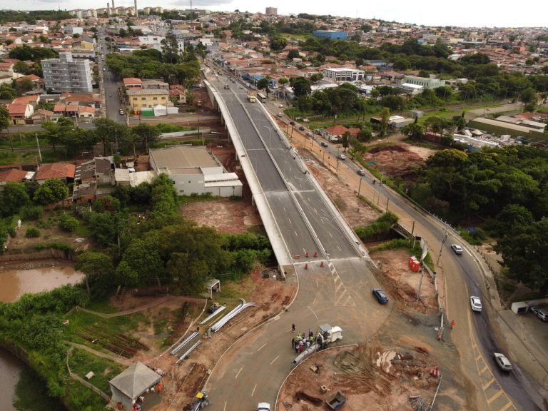 viaduto-_Easy-Resize.com_