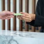 Mercado de apartamentos com serviços deve triplicar até 2035 e impulsiona nova geração de residenciais com hotelaria integrada