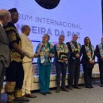 Terezinha Ongaro, diretora da SHD, recebe homenagem internacional no II Fórum Internacional Bandeira da Paz