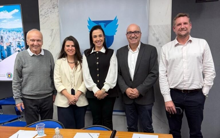 Marcio Benvenutti, Ana dal Ben, Carolina Barcat, Dário Saadi e Marcelo Coluccini