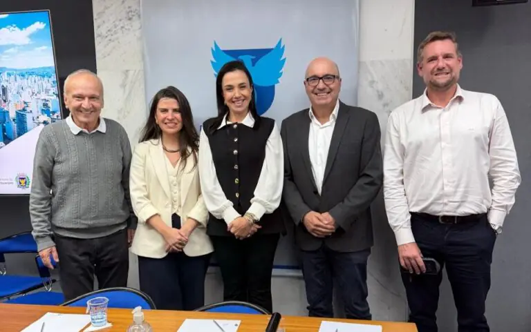 Marcio Benvenutti, Ana dal Ben, Carolina Barcat, Dário Saadi e Marcelo Coluccini