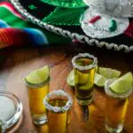 Da margarita ao mezcal: bebidas mexicanas ganham espaço no Brasil e conquistam consumidores em busca de novas experiências