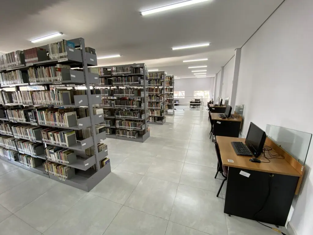 12-08-2026 REABERTURA BIBLIOTECA FOTO 1