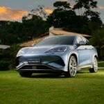 Expansão da rede de eletropostos impulsiona viagens com veículos elétricos no Brasil
