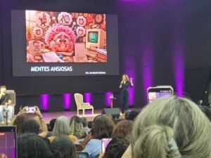 Palestra Dra Ana Beatriz (2) (1)