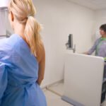 Planos de saúde passam a cobrir mamografia digital para todas as idades
