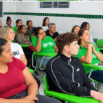Grau Educacional reforça serviços oferecidos à comunidade com Feira de Empregabilidade e Campanha Outubro Rosa