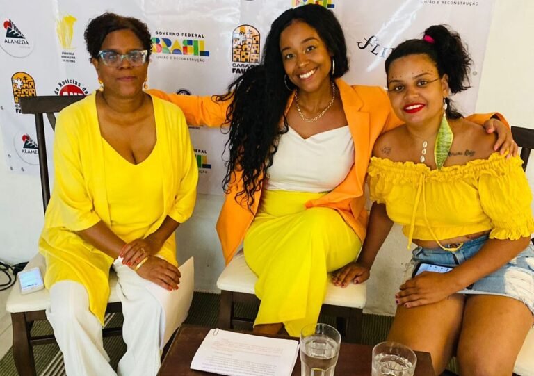 Maria Alice, Vivi e Jeniffer em mesa-redonda na FLIP 2024 (1)